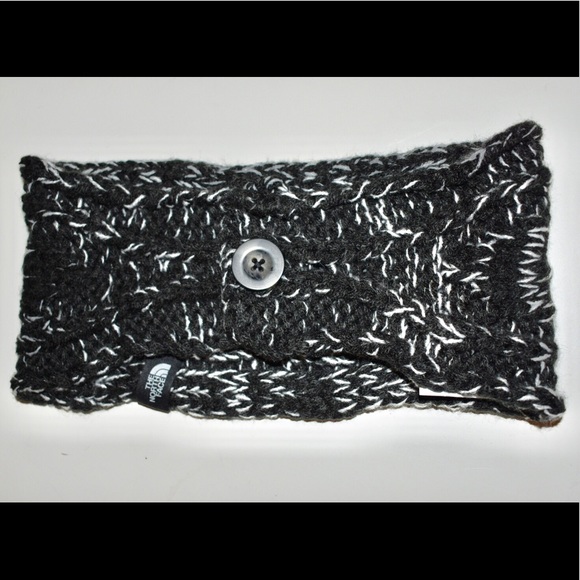 THE NORTH FACE WOMEN’S EAR GEAR AND SCARF SET - Picture 3 of 8